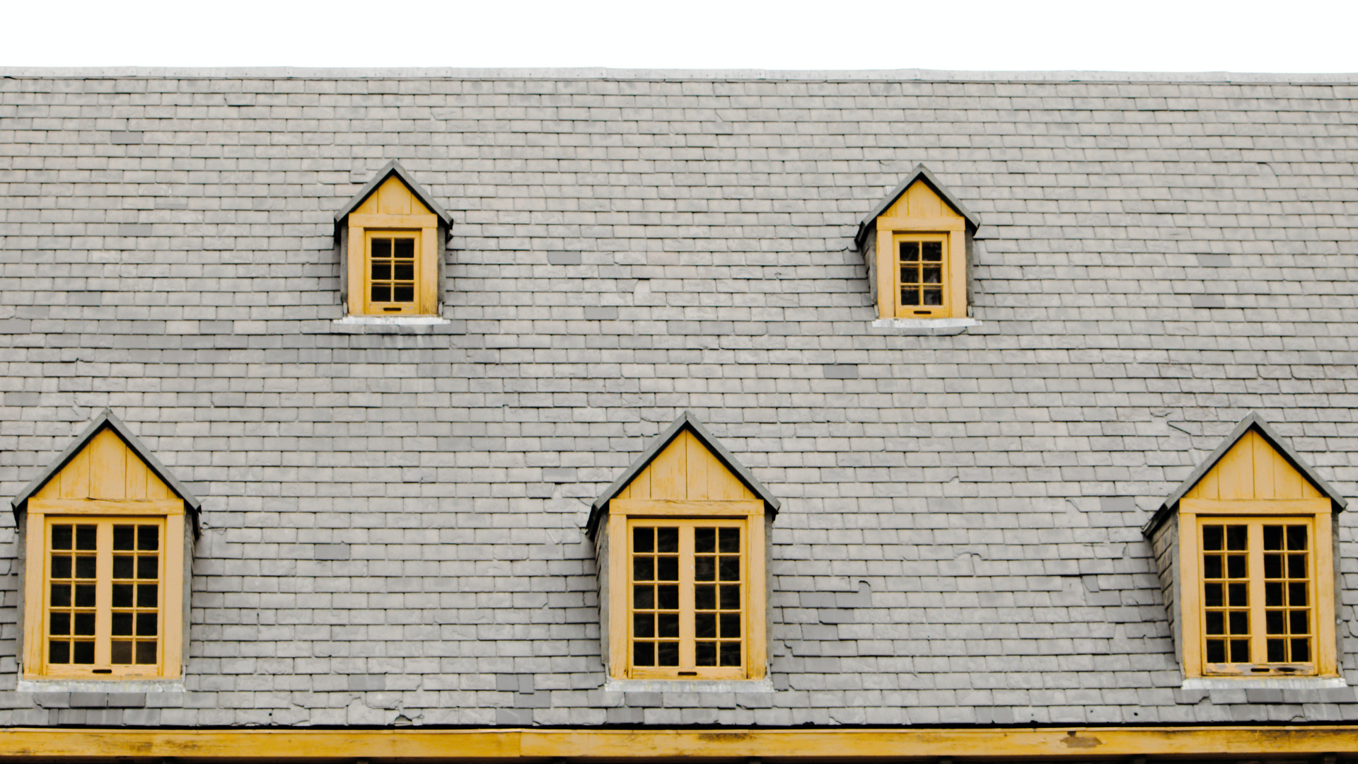 Réparation de toiture Montauban : quand faire appel à un couvreur ?